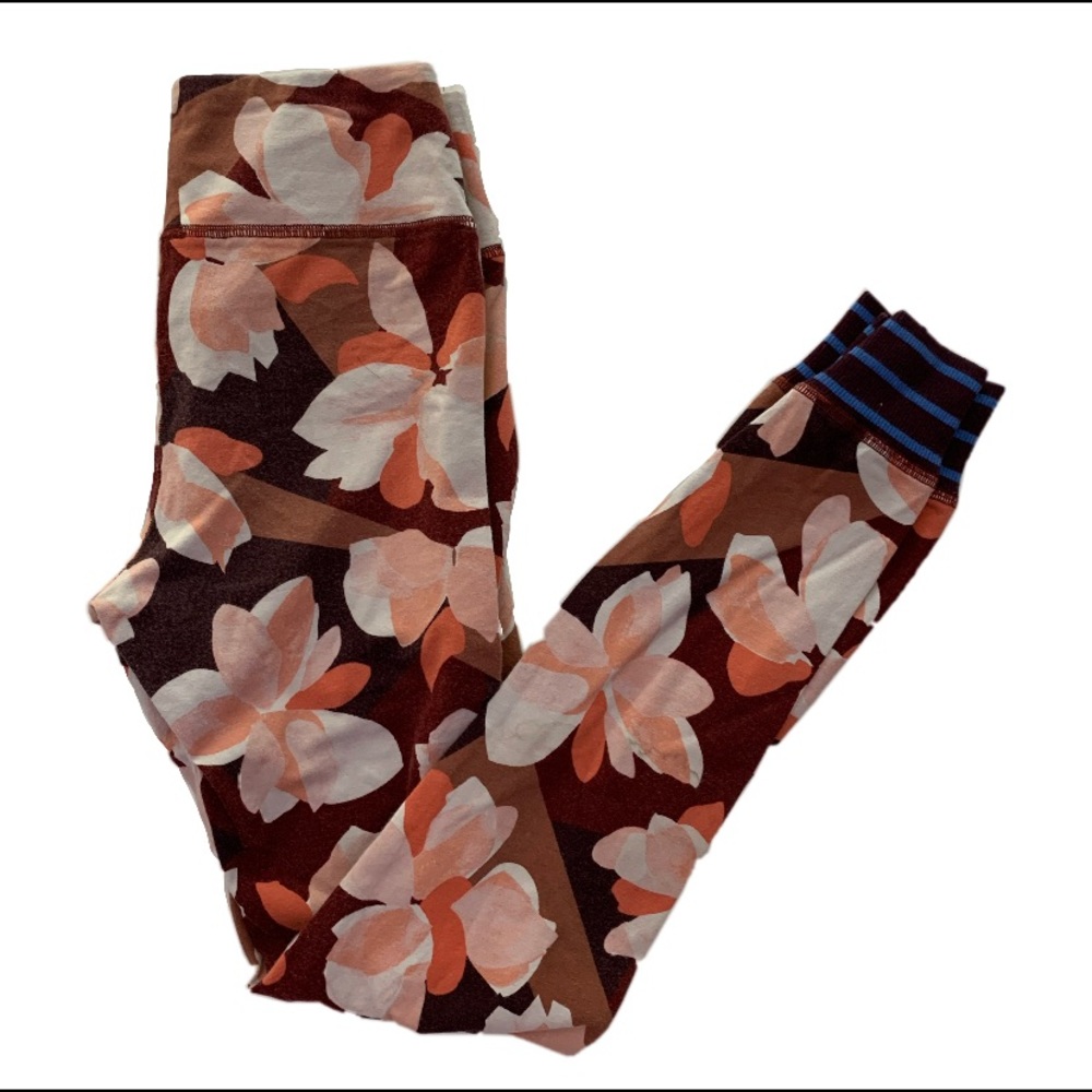 pink flower pattern aerie leggings